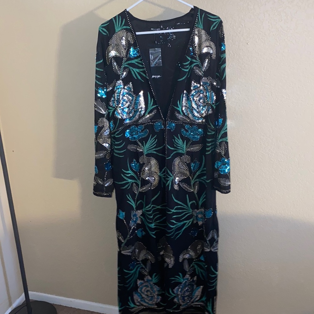 **NASTY GAL** Embellished floral design. Longline kimono.